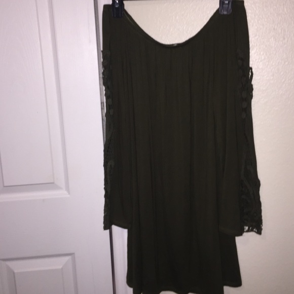 Off The Shoulder Dress - Picture 1 of 2